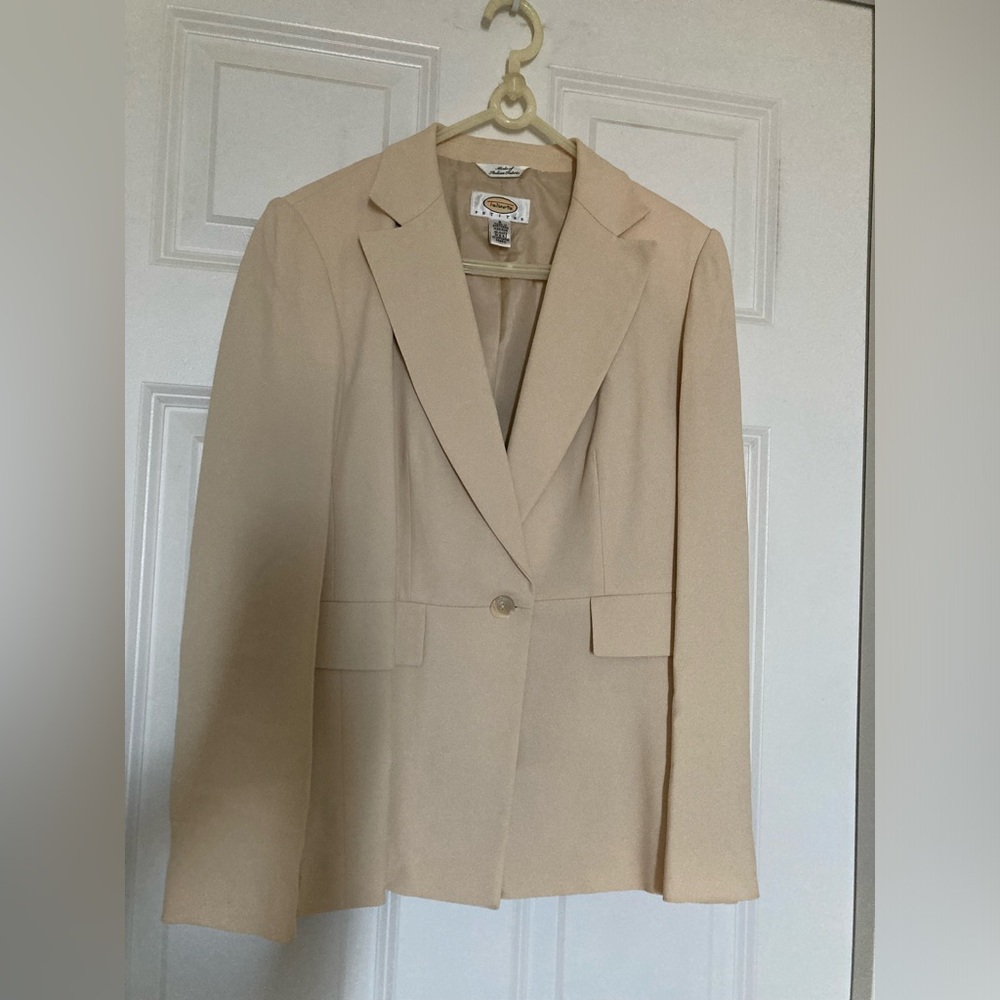 Talbots blazer 0P. Ivory white.